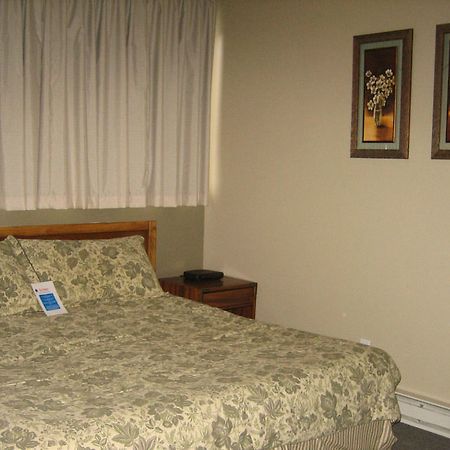 Continental Inn Cheboygan Ngoại thất bức ảnh