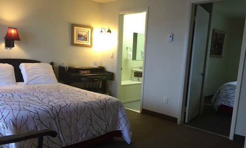 Continental Inn Cheboygan Ngoại thất bức ảnh