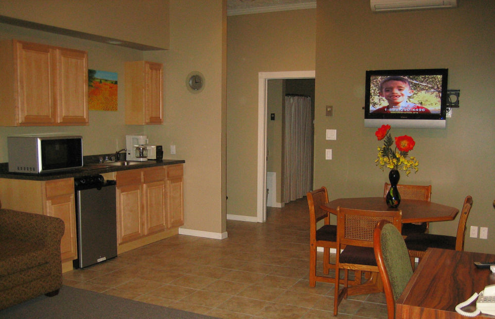 Continental Inn Cheboygan Ngoại thất bức ảnh